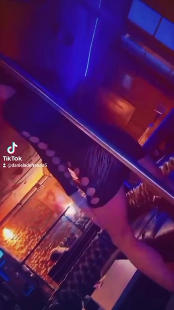 セクシーダンス
