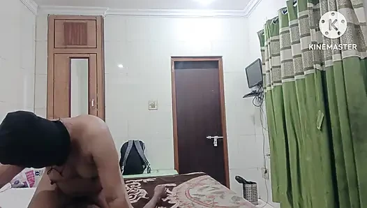 Didi was called from the hotel with another man.