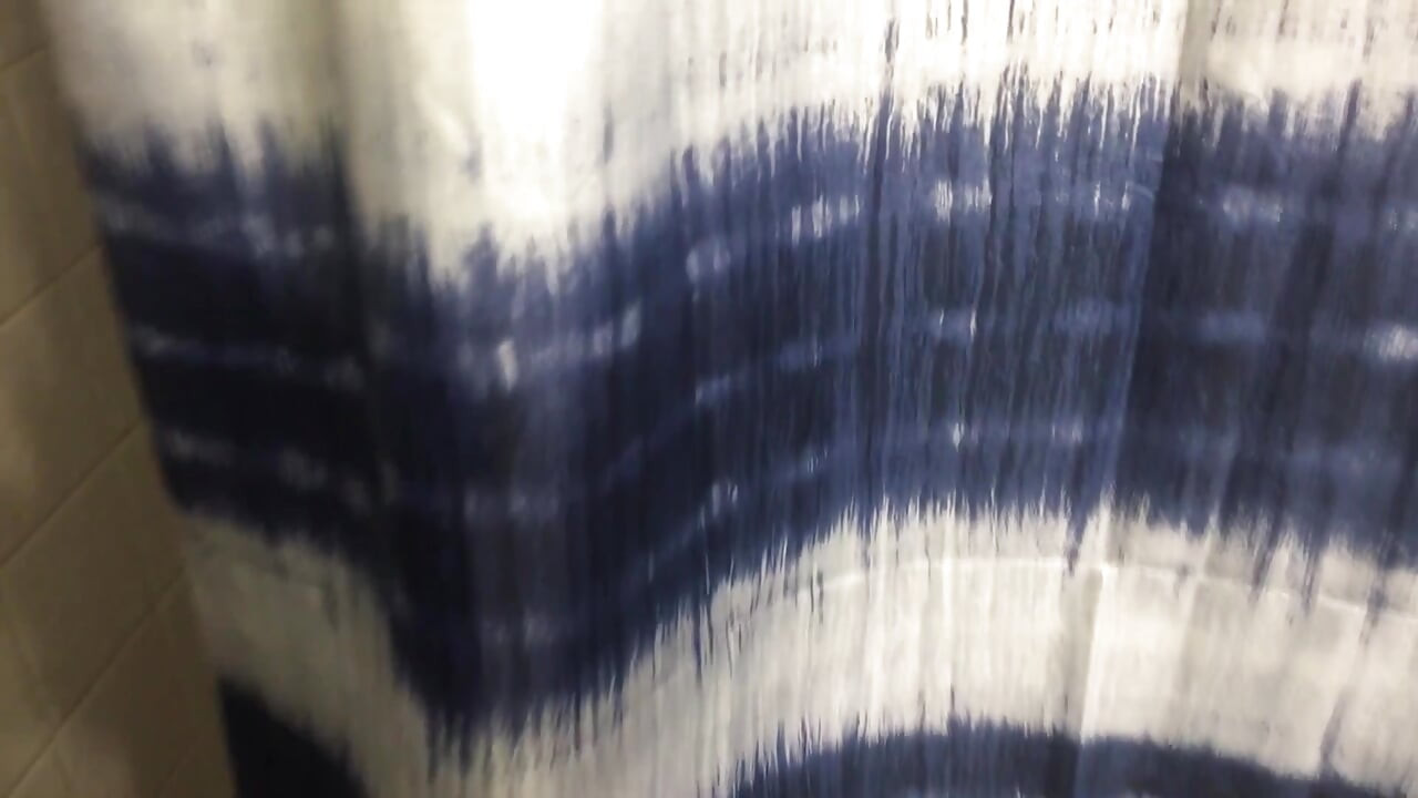 Shower Time with Dirty Diana