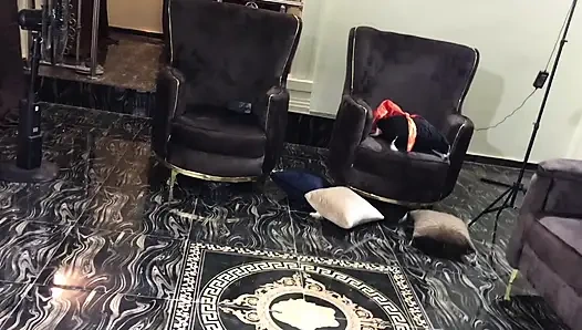 Ters kovboy kızda minyon güzellik