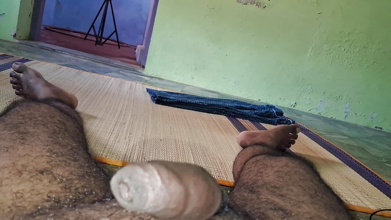 Indian BBC guy solo jerking video 225