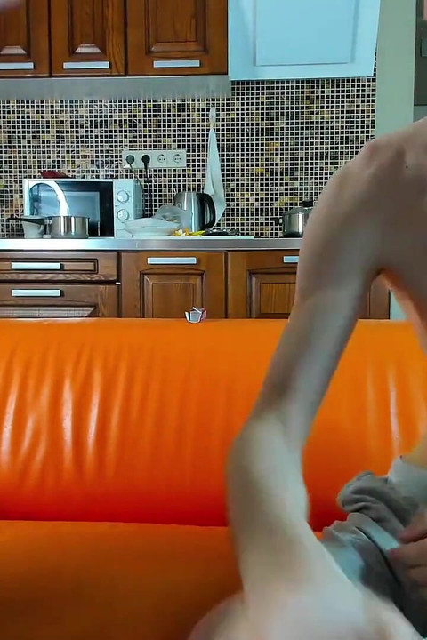 23 cm naspram 11 cm. Koga ćete odabrati?