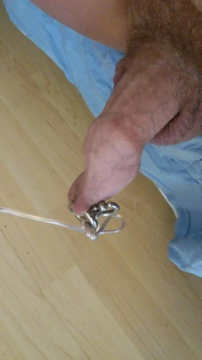 Masturbating an other way..