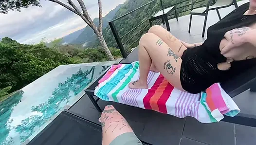 Otelde sikişirken yakalandı