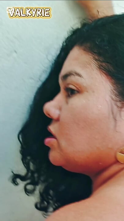 Single mature mom very rich
