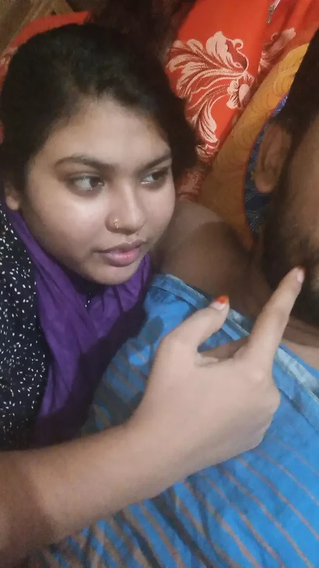 Real Married Couple Homemade Bangladesh Desi Wife.DesicoupleBd