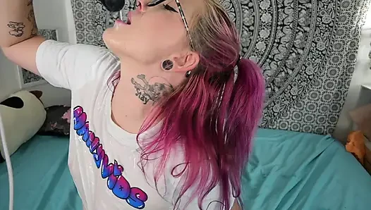 Snowbunny büyük zenci yarağının aşkını kanıtlıyor