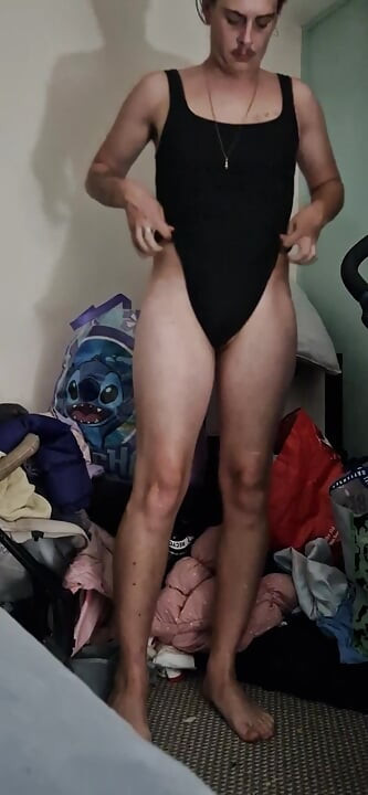Amateur homemade solo shemale posing in a body suit then stripping off to start getting nasty...