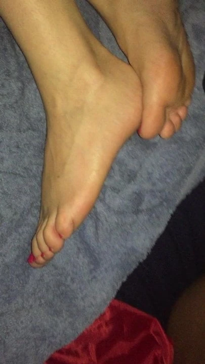 feet