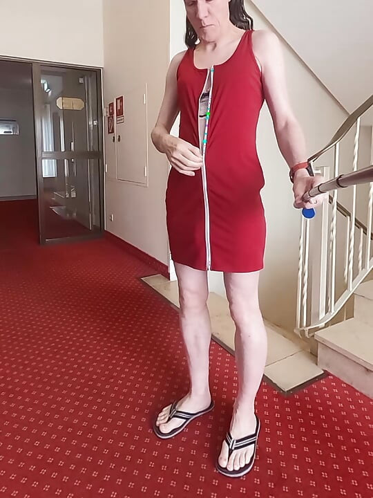 Walk in Hotel (2)