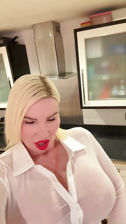 MILF Monday No Panties & Secret Toys