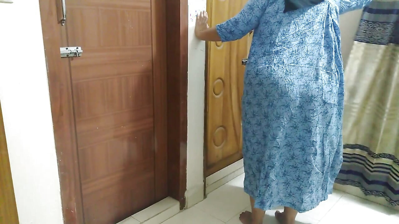 Egypt Horny Stepmom Fucked by Stranger