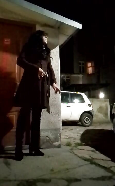 poljski crossdresser bdsm go nag u javnosti