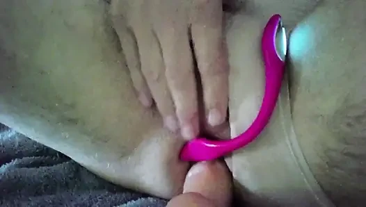 Lovense oyuncak ve başka bir oyuncak