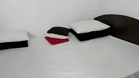 Anal boşalma üvey babasının büyük yarak sikişi