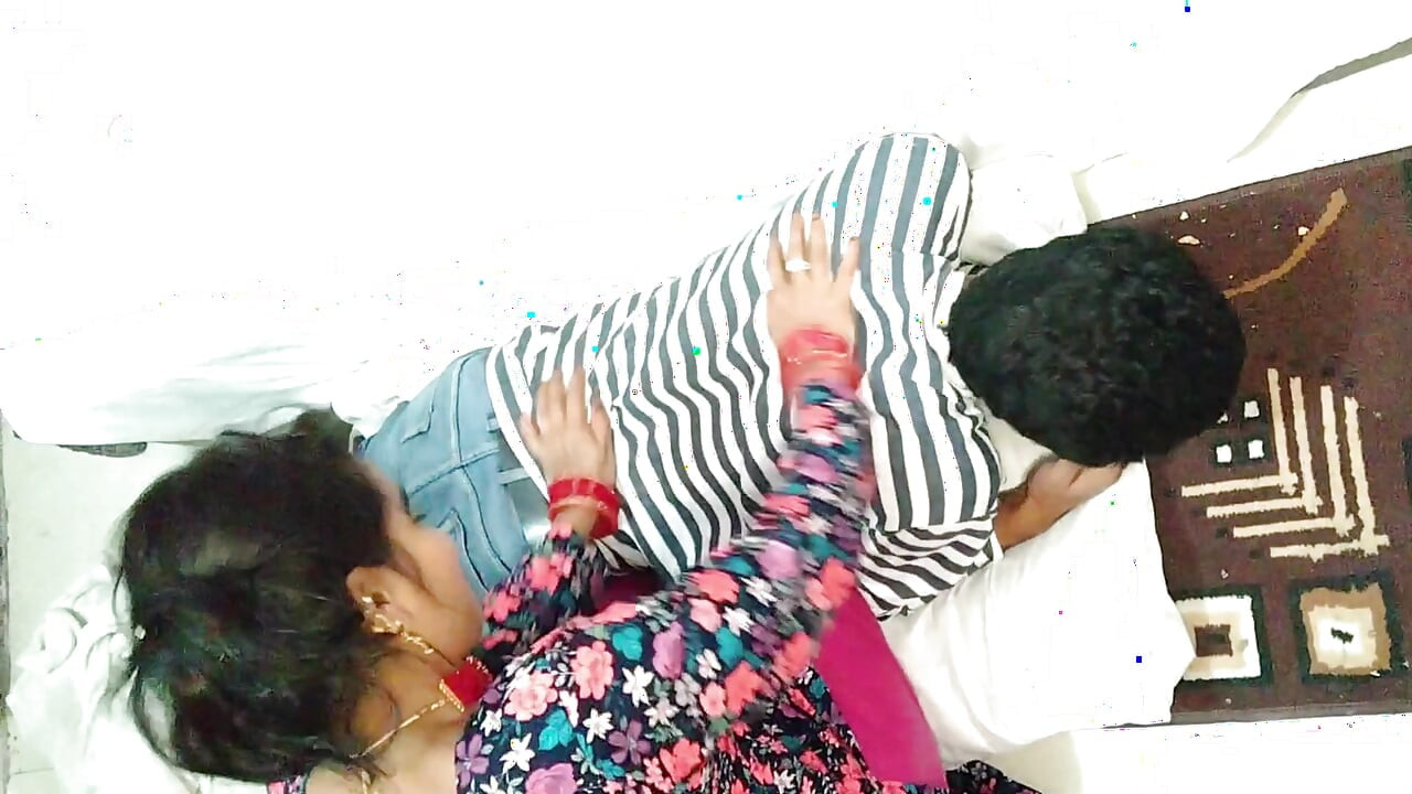 Jija ne jawan saali ko birthday gift me apna land de diya