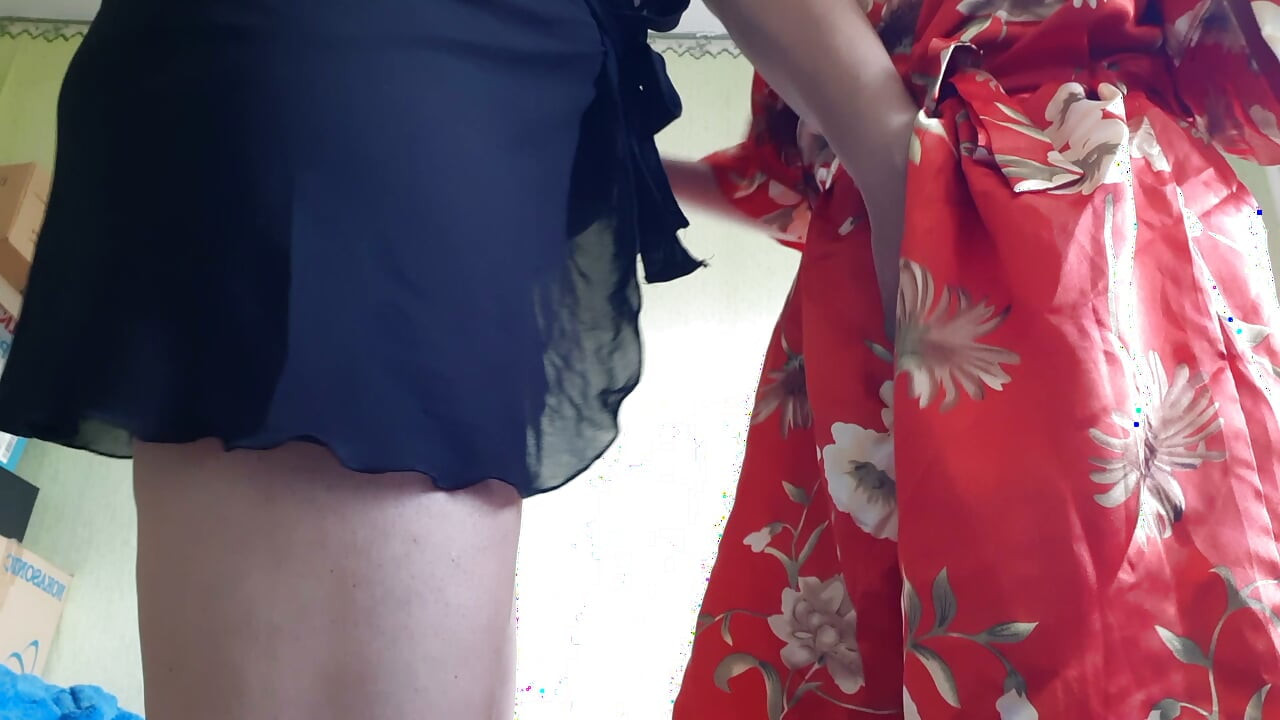 I'm fingering my boyfriend's mom while he takes a shower