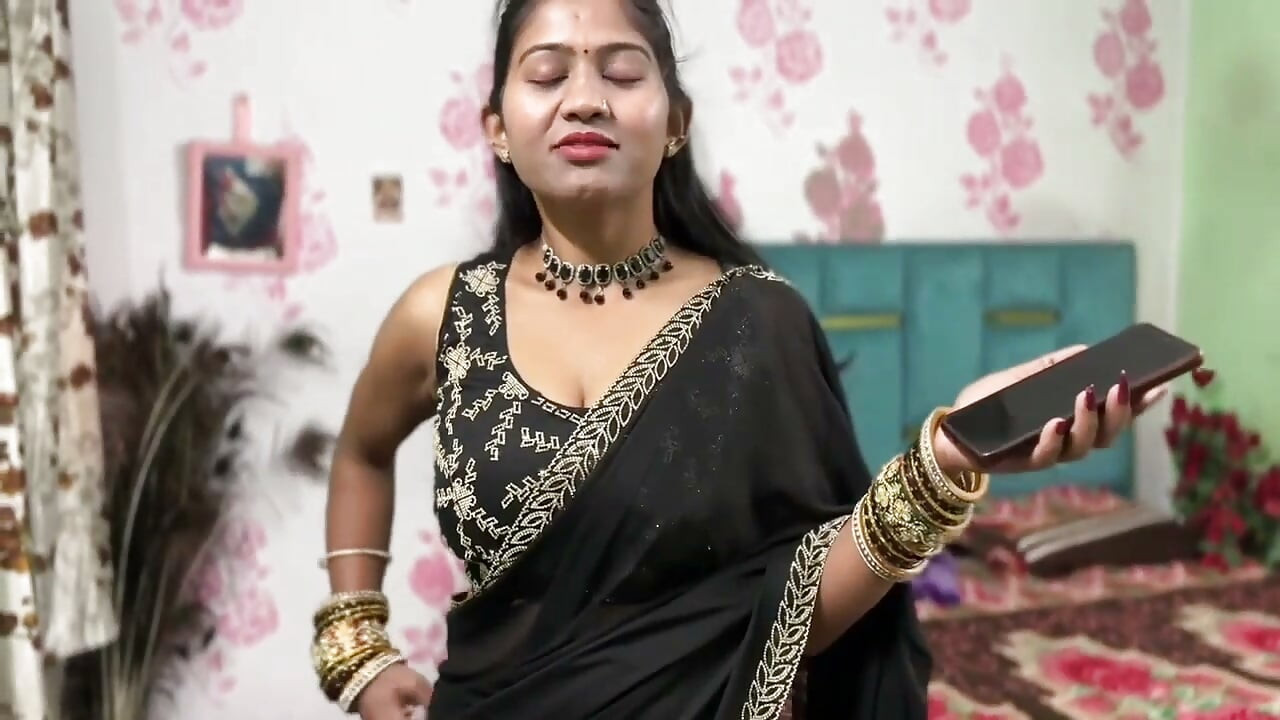 "Pussy sealed ass" Komal's husband is very sexy wearing a cleansing jeans top.