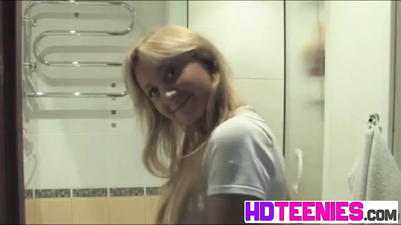 College Kelly showing natural tits fingering Pussy at shower