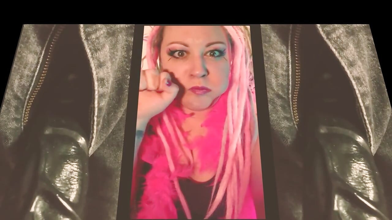 لا بأس أن تحب السود الكبار ، لا تخاف منهم ، فقط امتصهم.