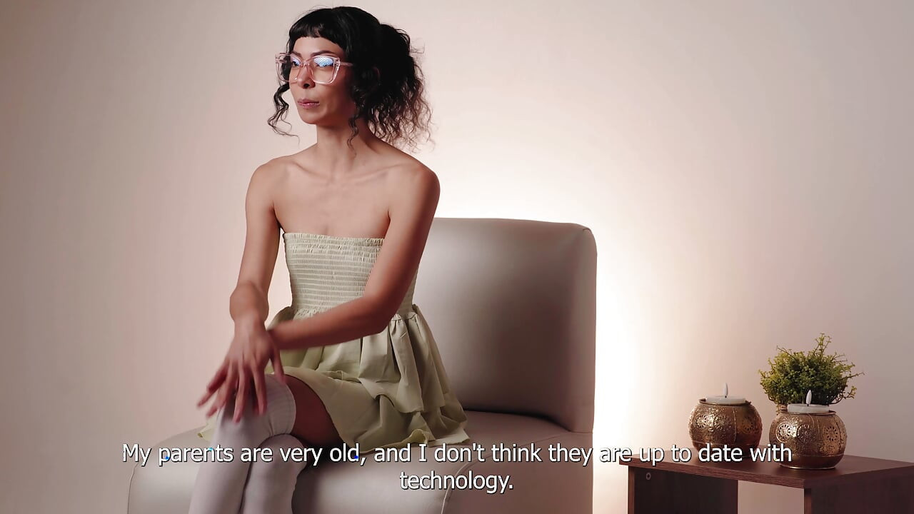 19세 몸집이 작은 소녀 캐스팅(그녀의 첫 항문)