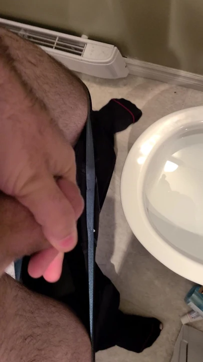 Small dick cums