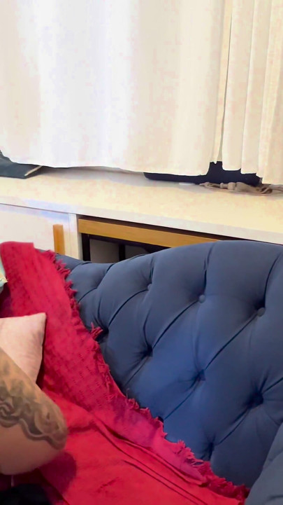 Mujer Casada Con Un Deseo Ardiente Tiene Sexo Con Otros Hombres Mientras Su Marido Está Presente