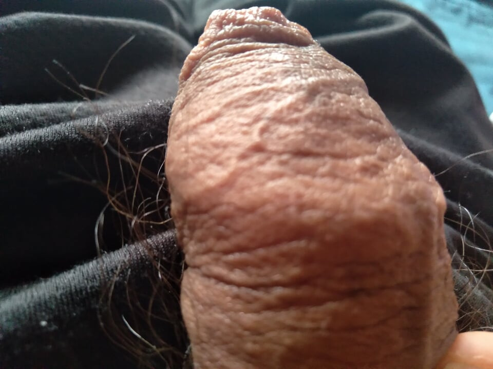 หนุ่มช่วยตัวเองควยบนเตียงคือแผนที่ดีที่สุดของเขา