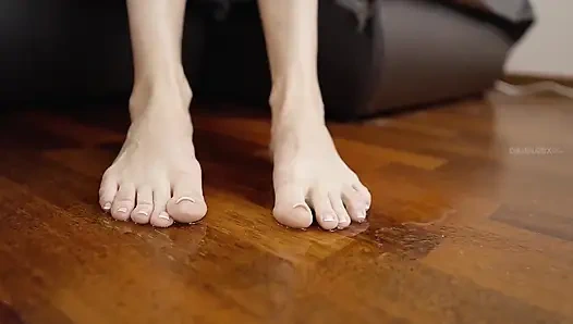 Feet and Pee! MILF Makes You to Beg for More!