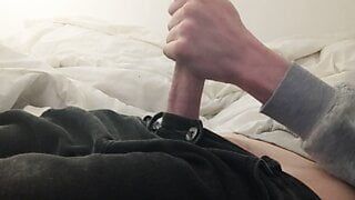 YoungcockSunny CUM in Bed