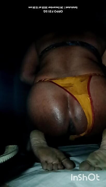 แก้ผ้าเย็ดตูดกู