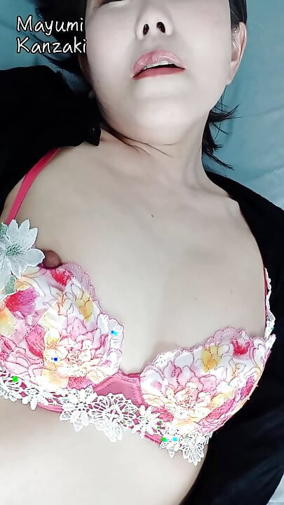A Japanese Wife Talks to You
