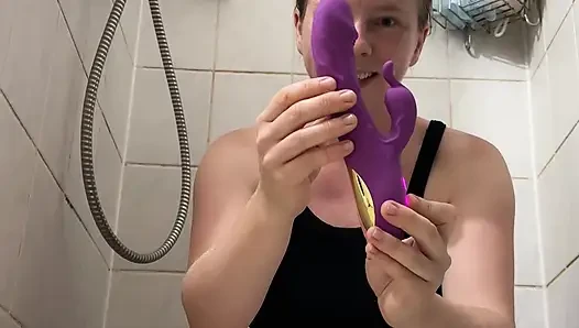 Apakah dildo ungu lebih baik daripada penismu?