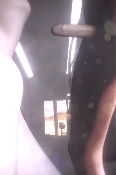 Seks threesome di bus bareng si tante girang esmeralda