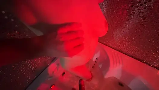 Üvey kız kardeşimle ateşli jakuzi - üvey erkek kardeş karşı koyamadı