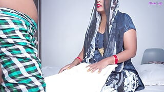 Indian bahu and Sasur ji viral Sex video, big ass bahu(Pinky) fucked in doggystyle by her sasurji, Cum on belly button.