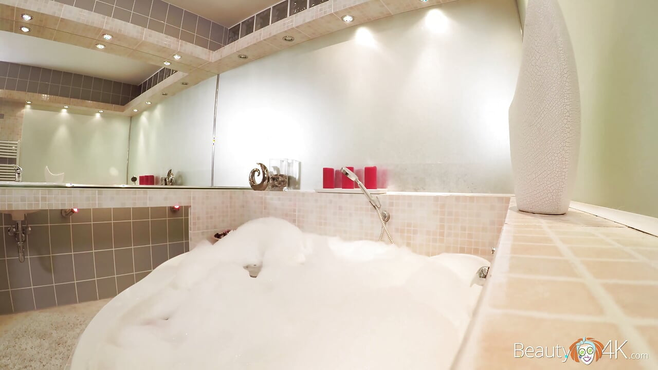 Hot Bath Sex After My Stupid Joke