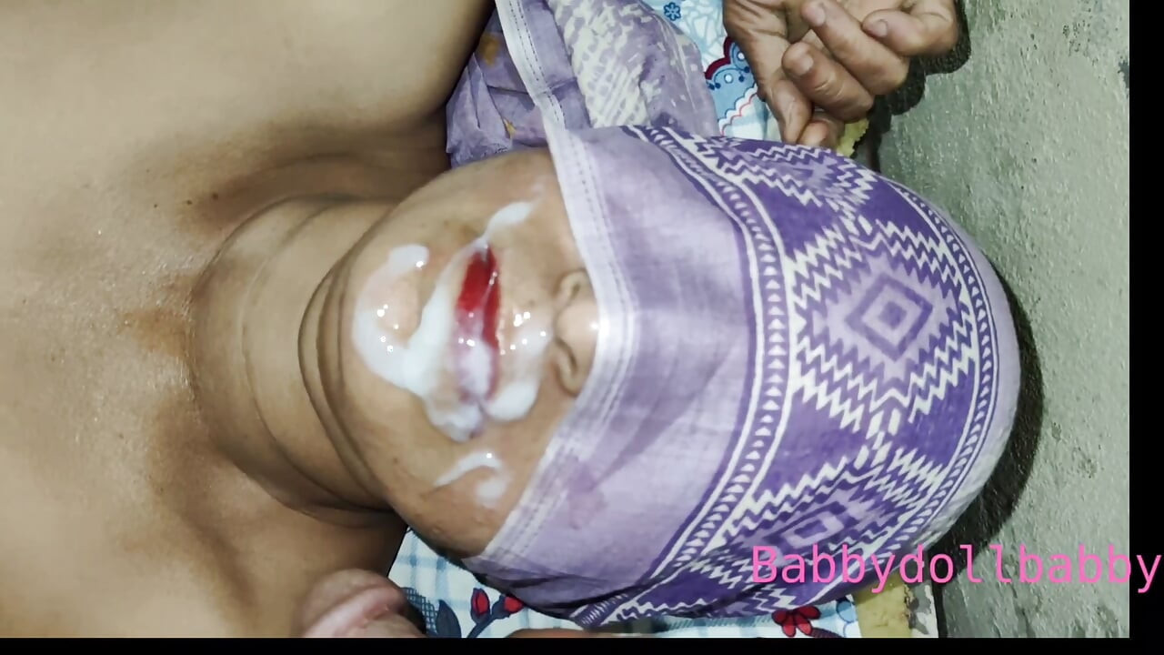 मुंह में वीर्य चाटना और देसी भाभी द्वारा वीर्य का स्वाद लेना