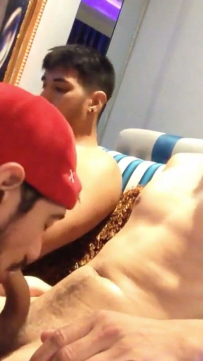 Mükemmel siki olan Latinlerin üçlü seksi | Bölüm 1