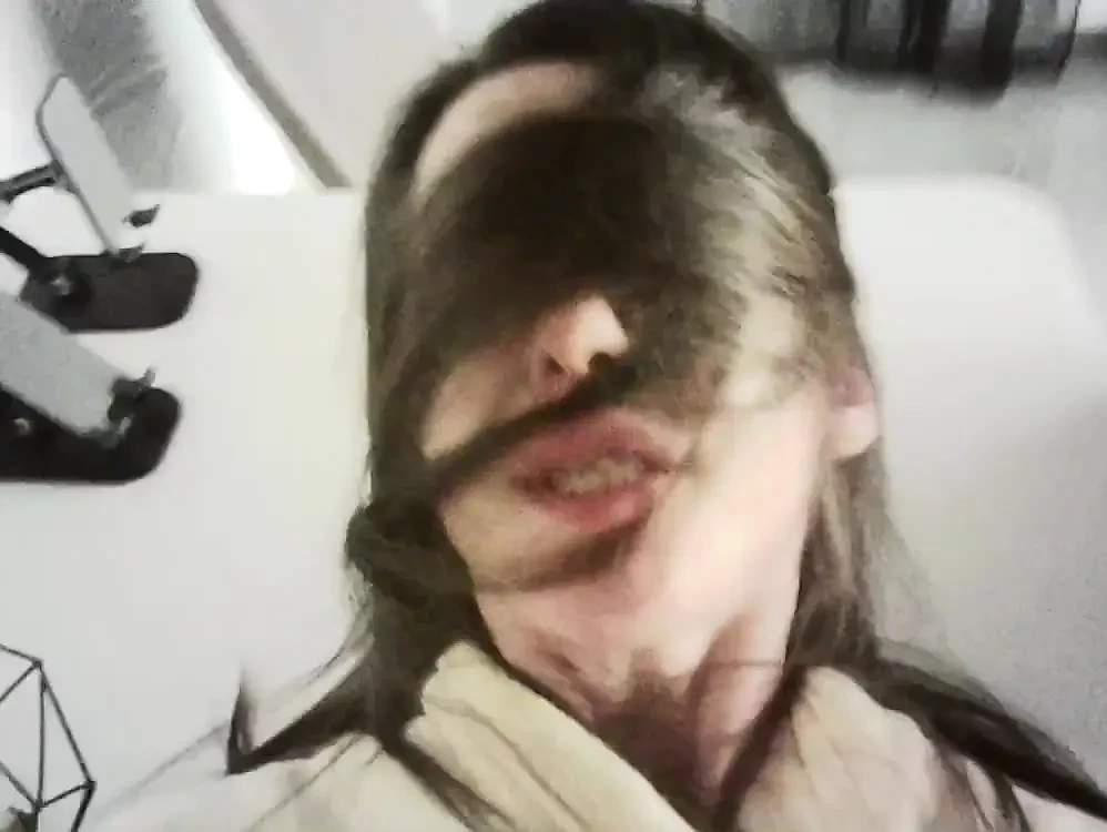 发现我的妻子和朋友出轨