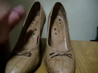 Masturbation in shoes