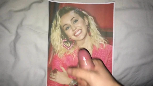Miley Cyrus cum tribute 6