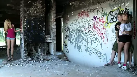 Fresh pussy Eli Tetona a whore with blonde hair gets fucked