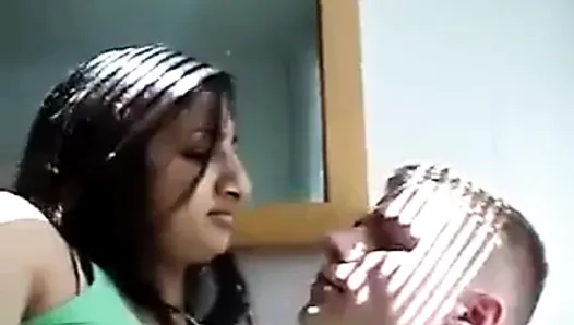 Indian Woman kissing her white boyfriend Desi NRI