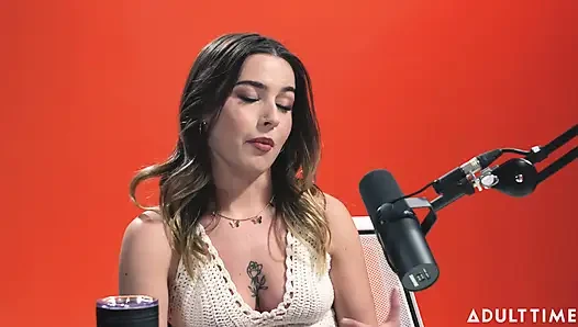 Titreme Kraliçesi Chanel Camryn | Adult Time Podcast