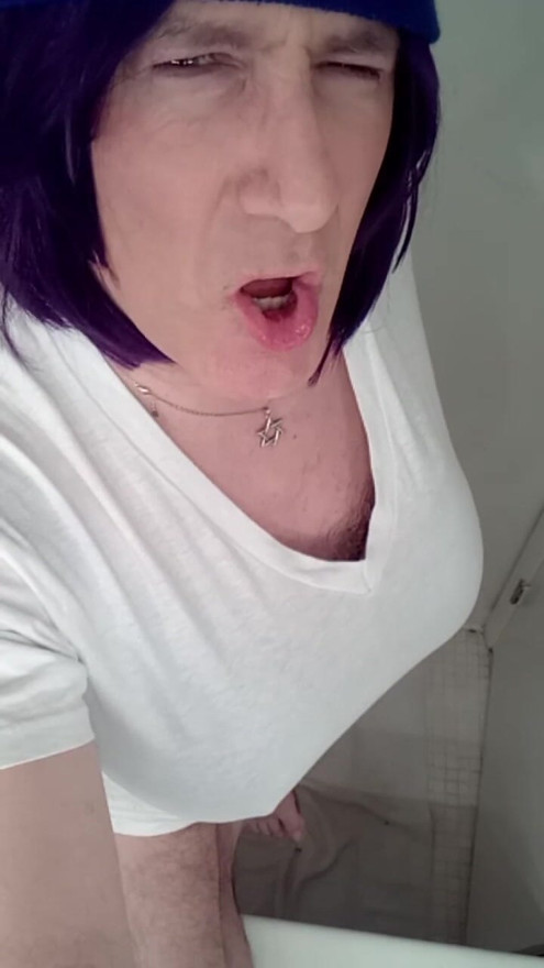 Meg cosplay- enormes pedos!
