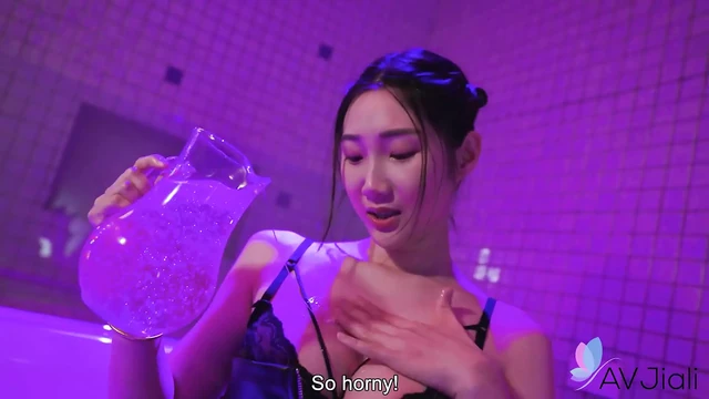 Slime fetish sex with busy goddess Li Er