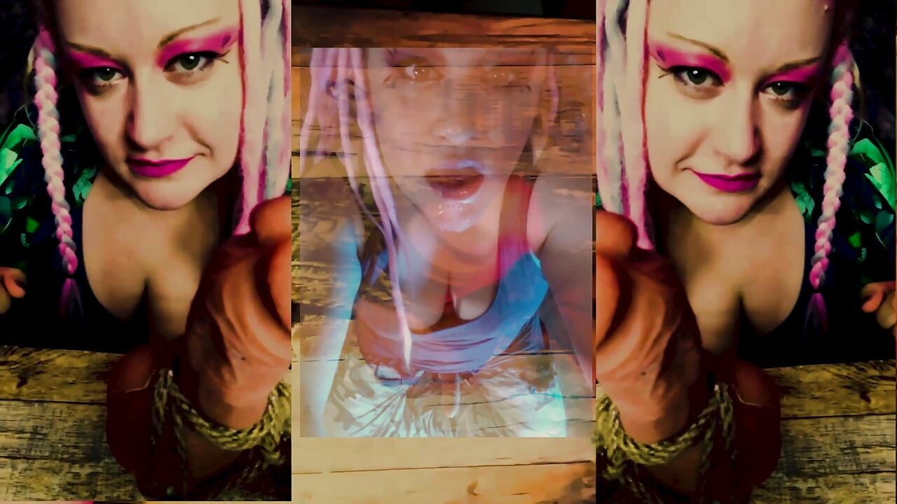 Tortura de pelotas del pervertido culo sexy travesti instrucciones de paja y polla oliendo