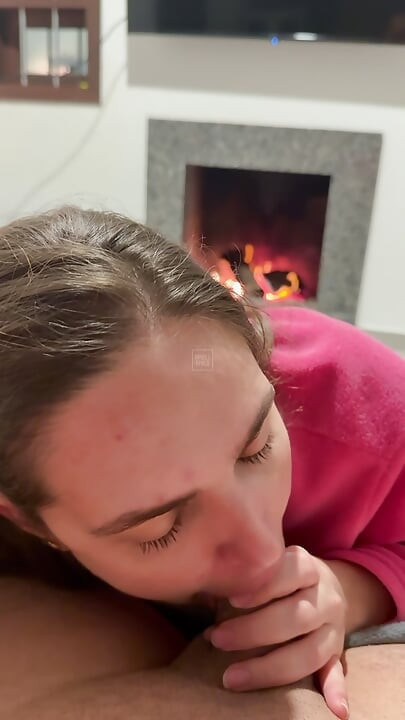 Eating the hot blonde's hot ass
