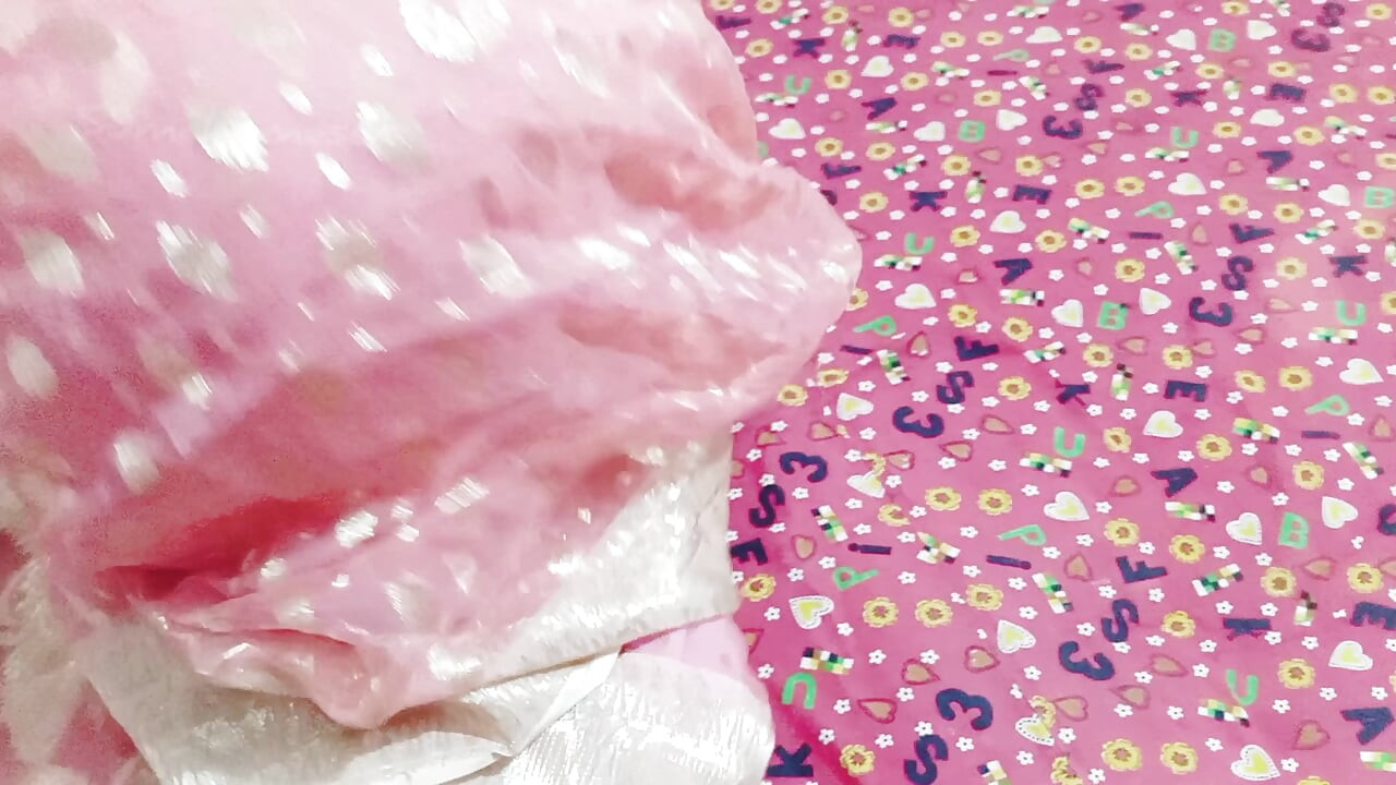 Indian Muslim Wife and Hindu Friend Sex Video